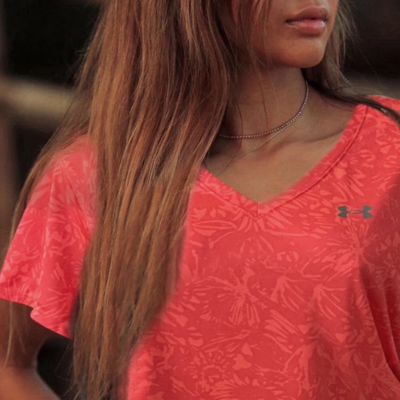 UNDER ARMOUR • Velocity Print Short Sleeve Tee - Picture 2 of 5